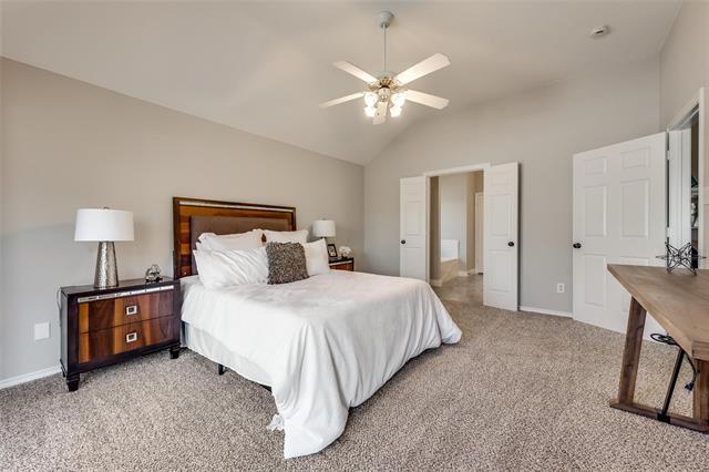 Building Photo - 1811 Creekpark Trail