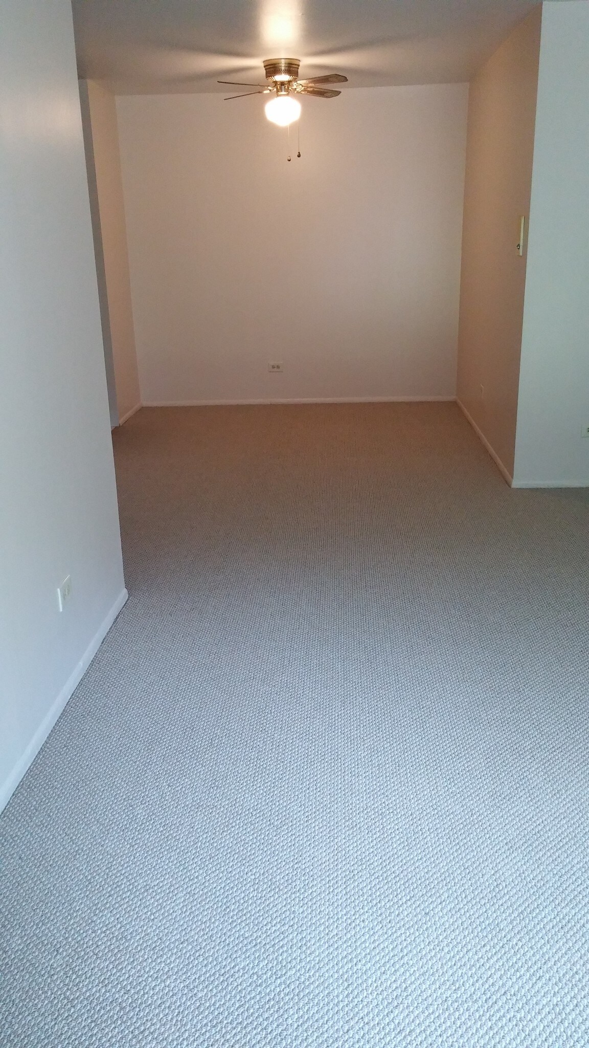 Building Photo - 1471 N Winslowe Dr