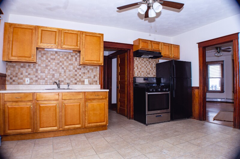 Building Photo - 436 Park St