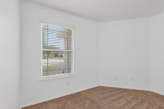 Building Photo - 13124 Maidenhair Tr