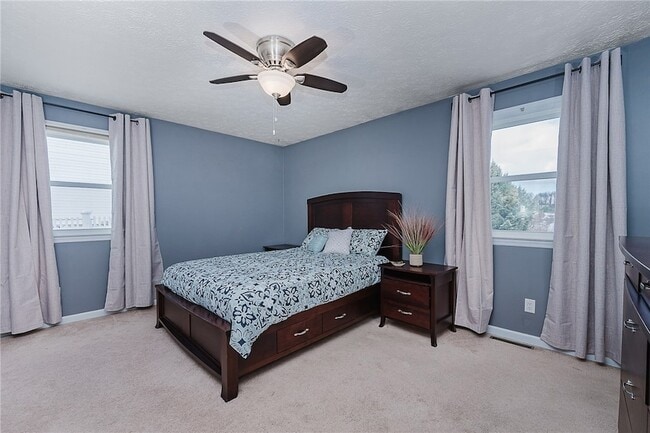 Building Photo - 979 Barclay Rd