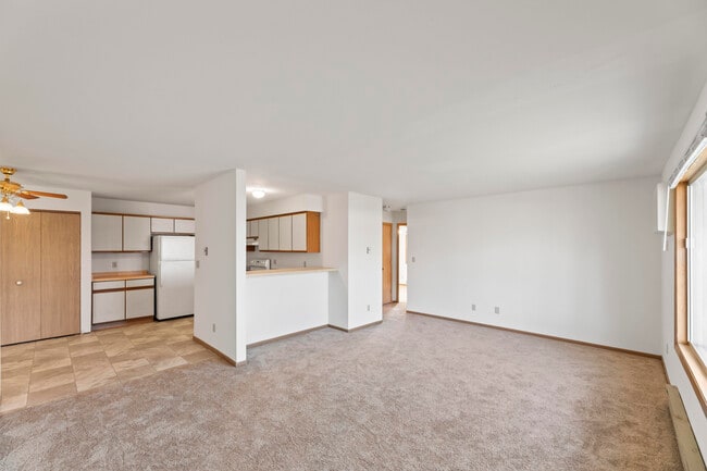 Building Photo - Highland Park Properties