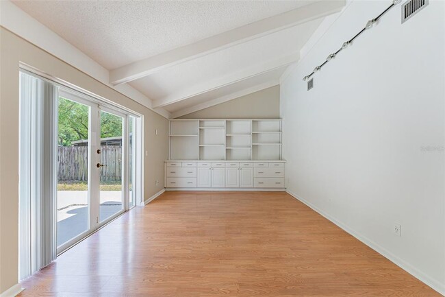 Building Photo - 16203 Fantasia Dr