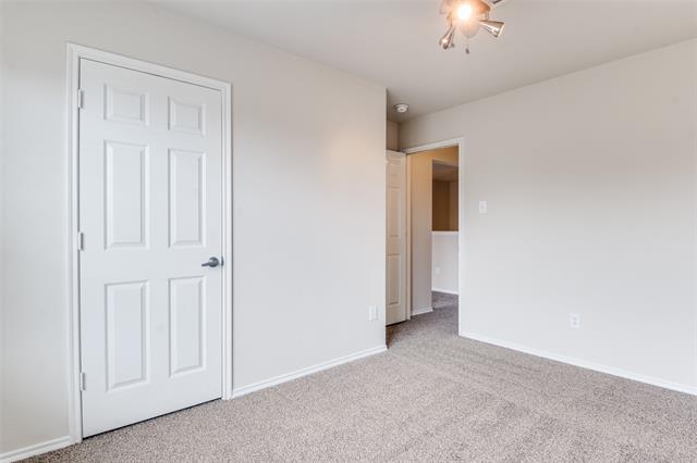 Building Photo - 2600 Spencer Cir