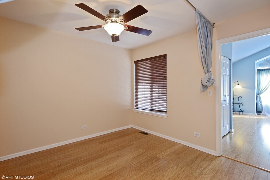 Upstairs loft - 1560 N Saint Marks Pl