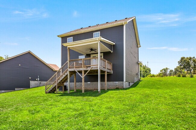 Building Photo - 2961 Lancelot Ln