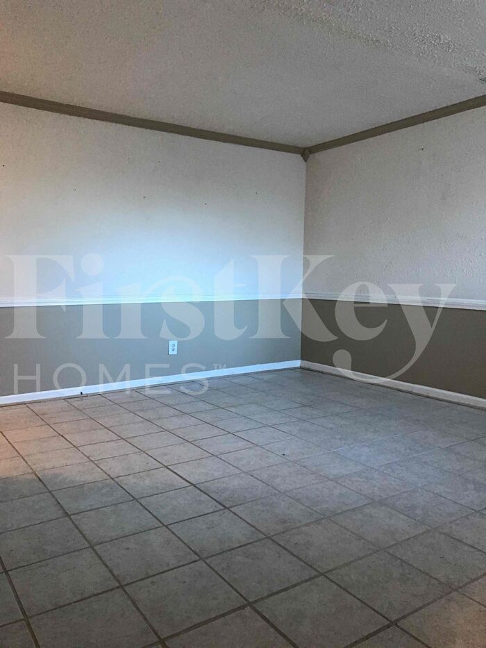Building Photo - 4447 Caledonia Way