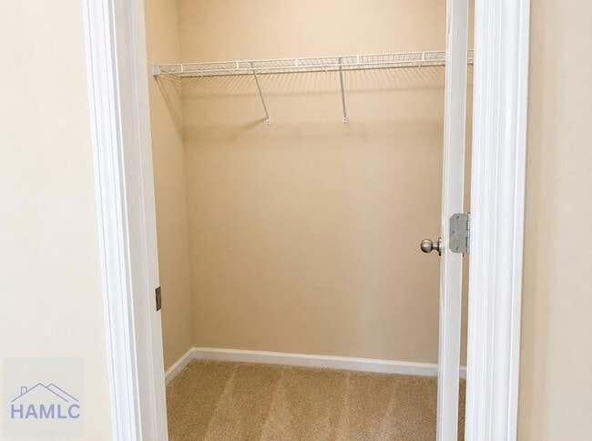 Building Photo - 1106 Creekside Cir