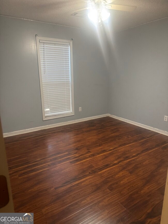 Building Photo - 1579 Madison Ct