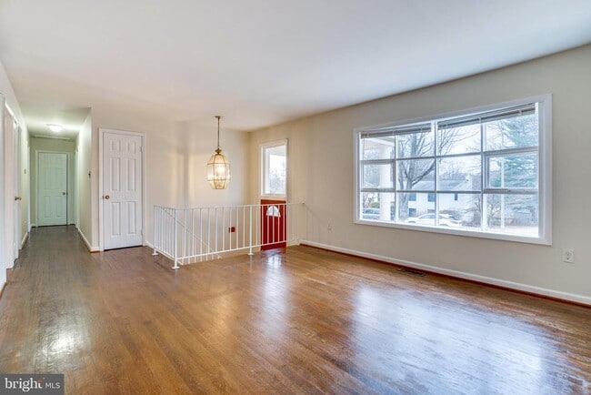 Building Photo - 13636 Greenwood Dr