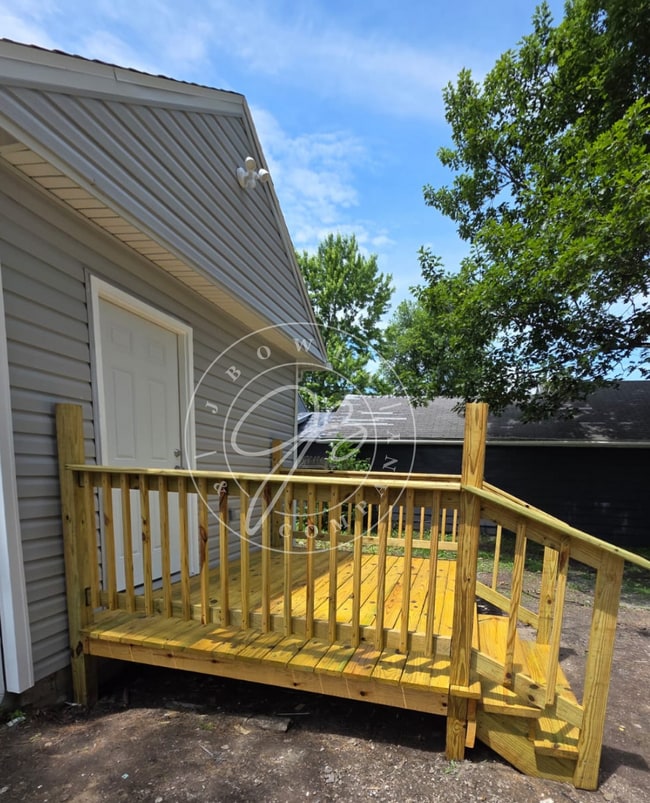 Building Photo - Unique rental opportunity in the heart of ...