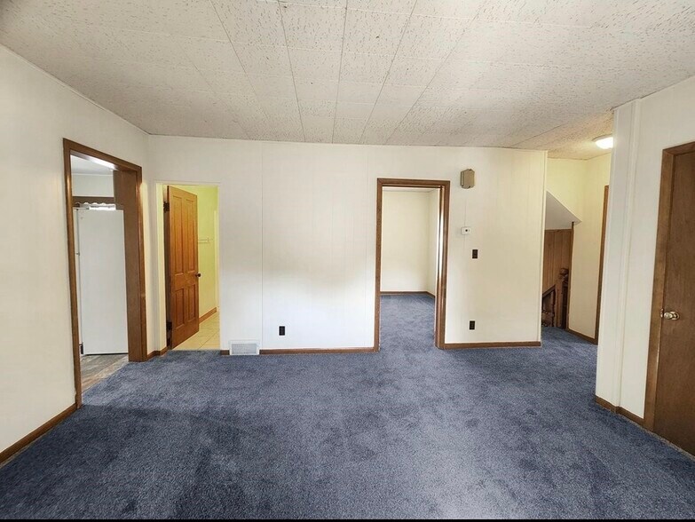 Building Photo - 455 N Terrace St