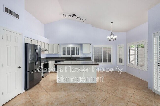 Building Photo - 4226 E Rockledge Rd