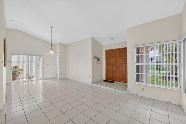 Building Photo - 13440 SW 28th St