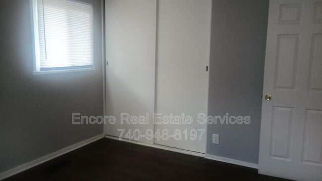 Building Photo - 575 Seneca Dr