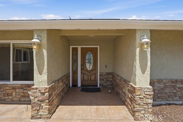 Building Photo - 16540 Wagon Wheel Dr