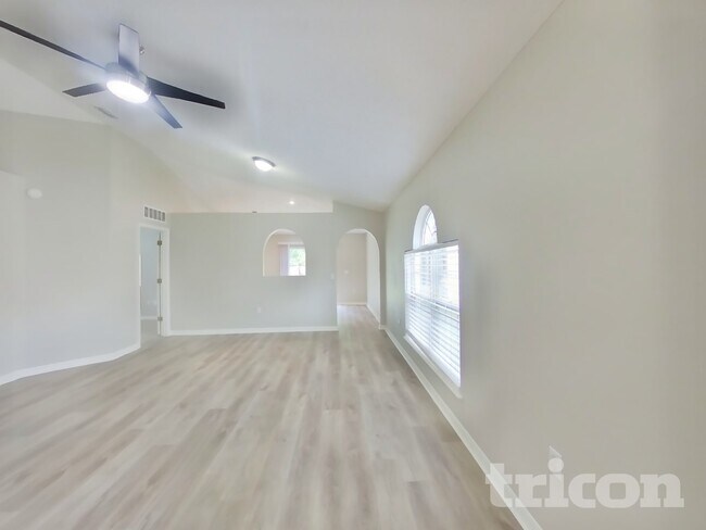 Building Photo - 3556 Alec Dr