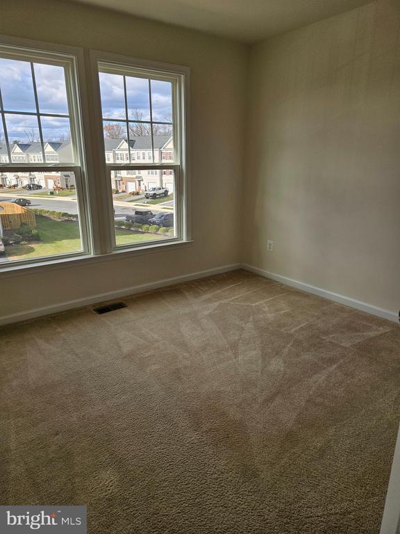 Building Photo - 178 Solara Dr