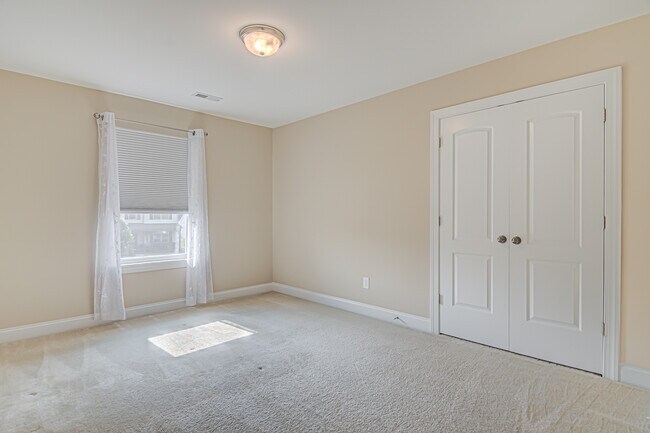 Building Photo - 1809 Castle Gate Ct