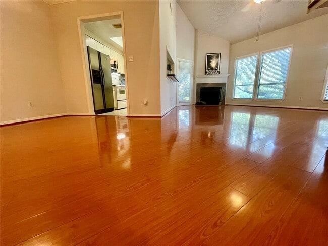 Building Photo - 4144 Greystone Way