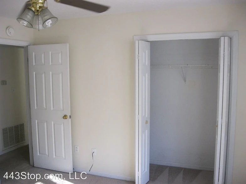 Building Photo - 310 Nikki Way