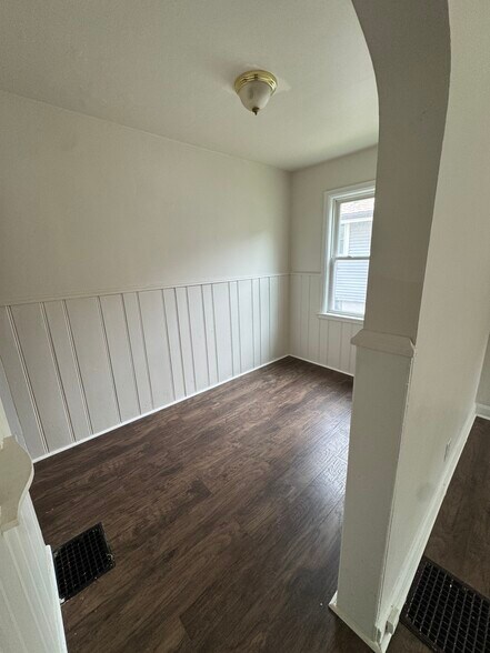Dinning room - 1280 Section Rd