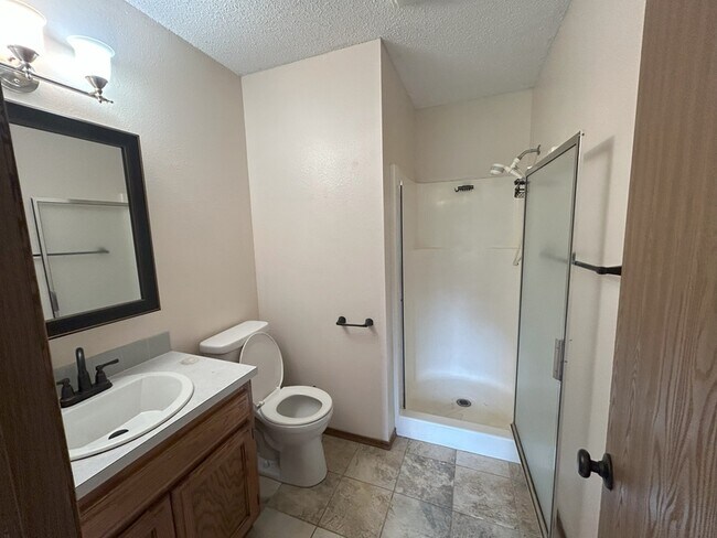Building Photo - 279 Township Dr