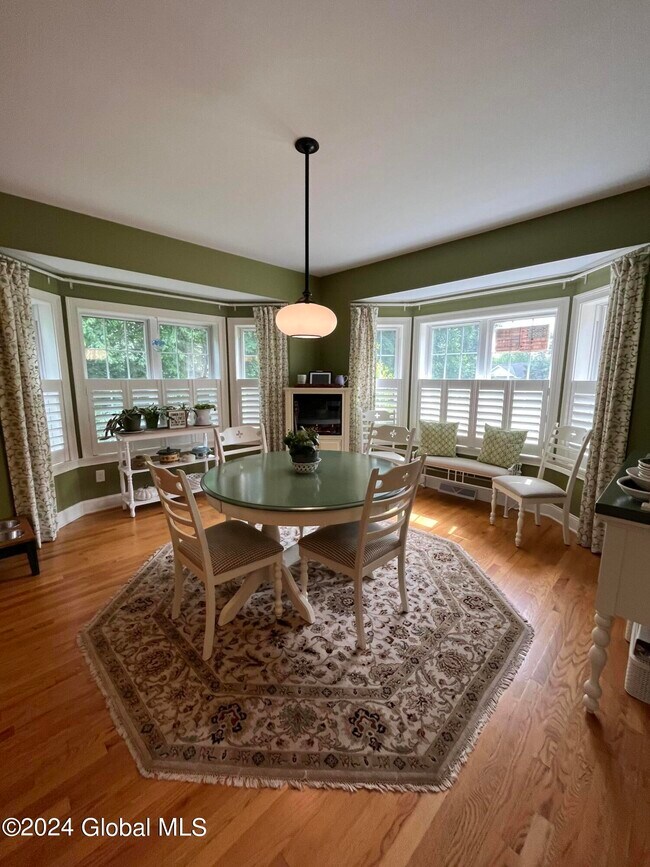 Building Photo - 43 Waterview Dr