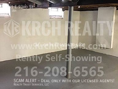 Building Photo - Renovated Cape Cod 3 bedroom 1 Bath