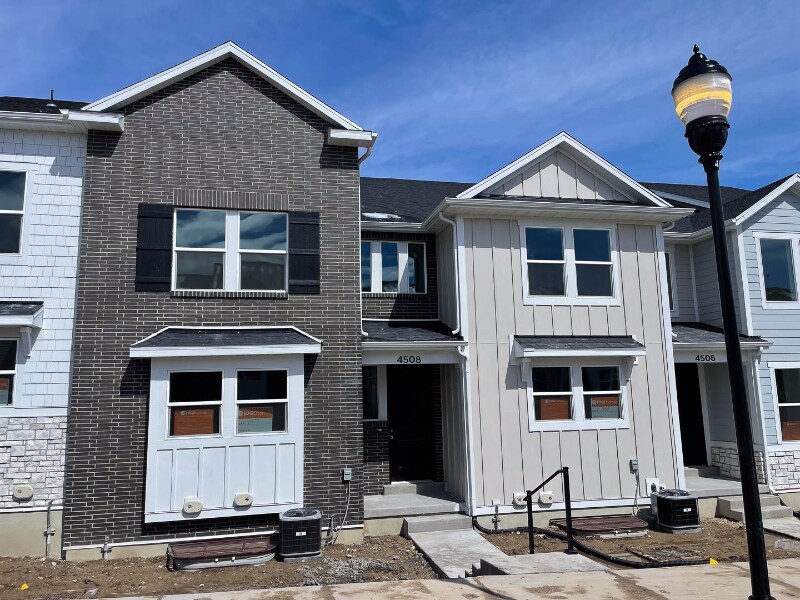 Building Photo - 4508 W Watchmen Wy
