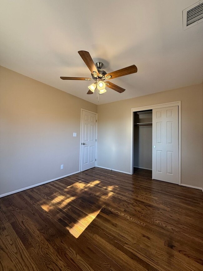 Building Photo - 2 Bedroom, 1 Bath Home in Prescott!