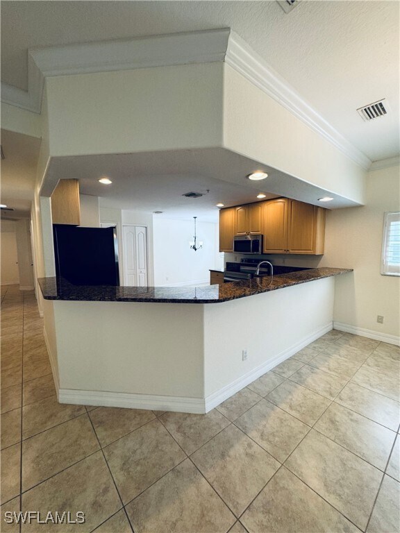 Building Photo - 12101 Santaluz Dr