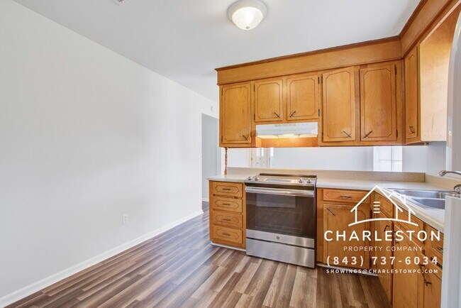 Building Photo - 1908 Swift Ave