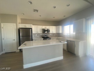 Building Photo - 2080 S Highland Ave