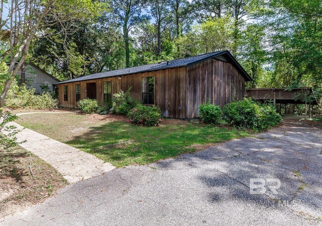 Building Photo - 607 Spanish Main