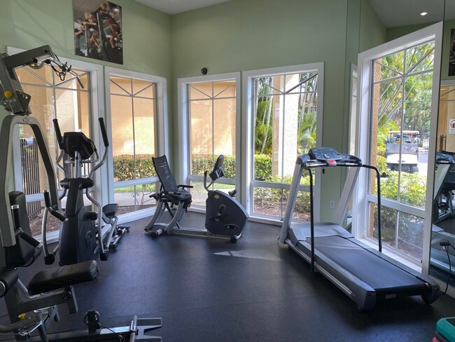 Building Photo - 4799 Via Palm Lakes