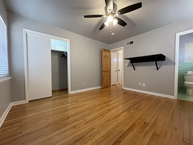 Building Photo - 1428 Avondale Dr