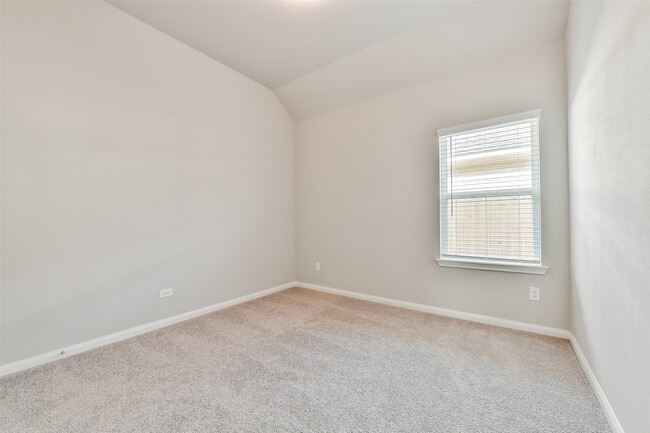 Building Photo - 3911 Sugardale St