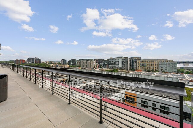 Building Photo - 1625 Eckington Pl NE