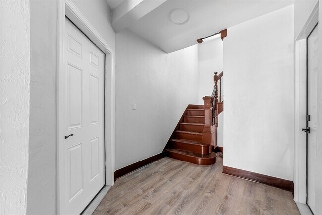 Building Photo - 2 Westerly St