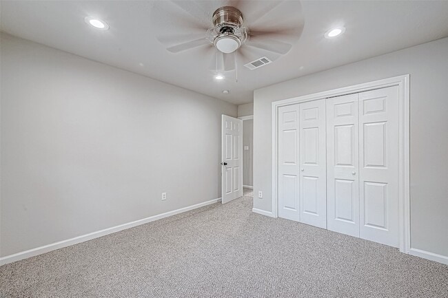 Building Photo - 3102 Glenn Lakes Ln