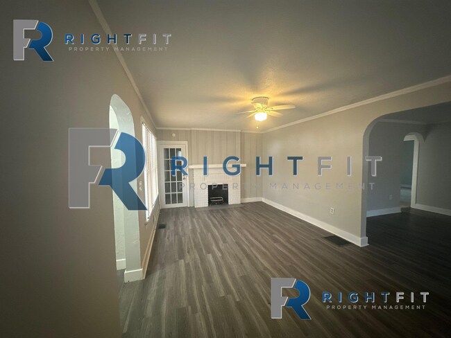 Building Photo - 3 bedroom 1 bathroom