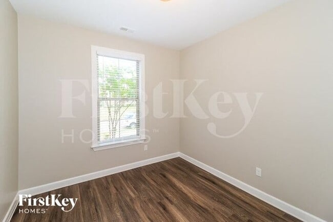 Building Photo - 2275 Wellspring Ln