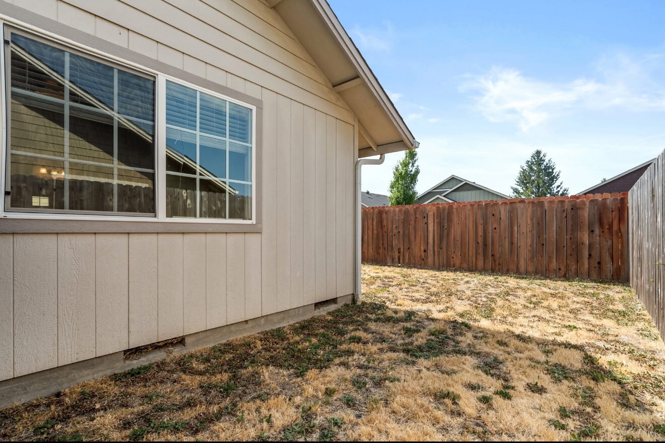 Building Photo - 1699 Nunnwood Ln