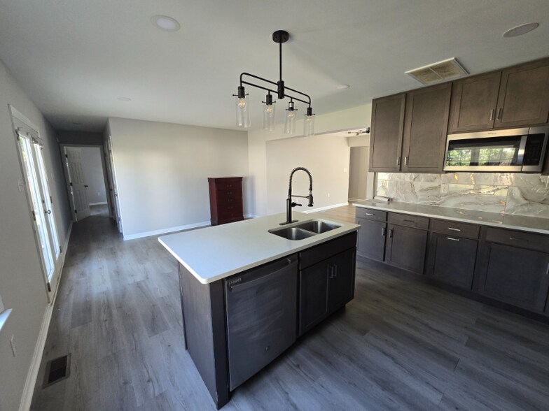 Building Photo - 804 Old Town Dr
