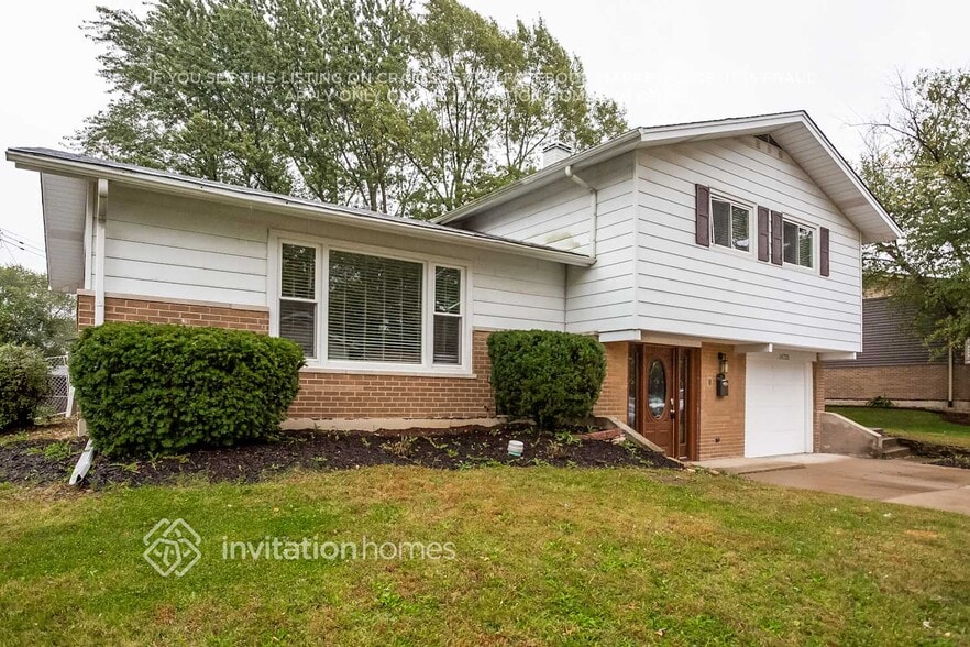 Building Photo - 14723 Menard Ave