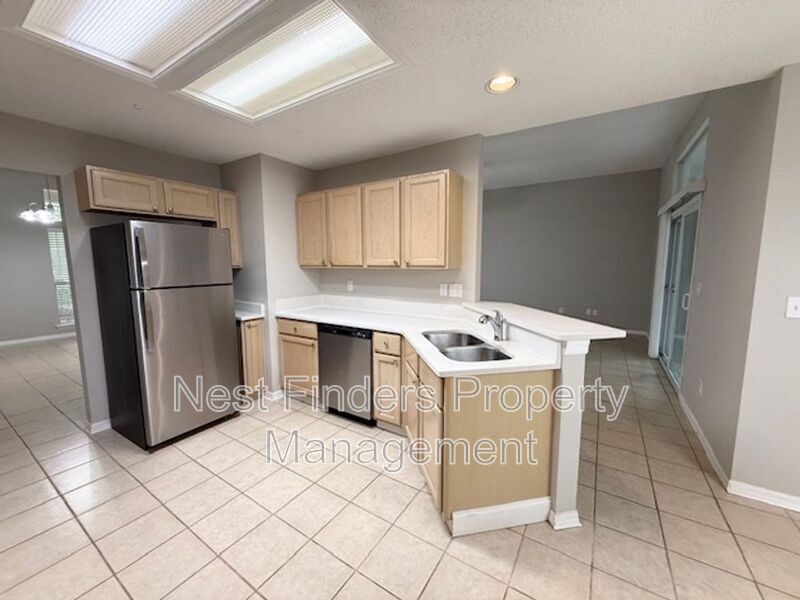 Building Photo - 816 Brookstone Ct