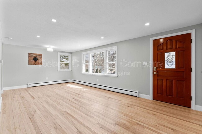 Building Photo - 19 Casper Ct