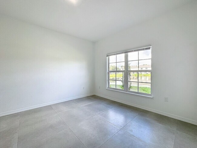 Building Photo - Townhouse For Lease in Saint Cloud