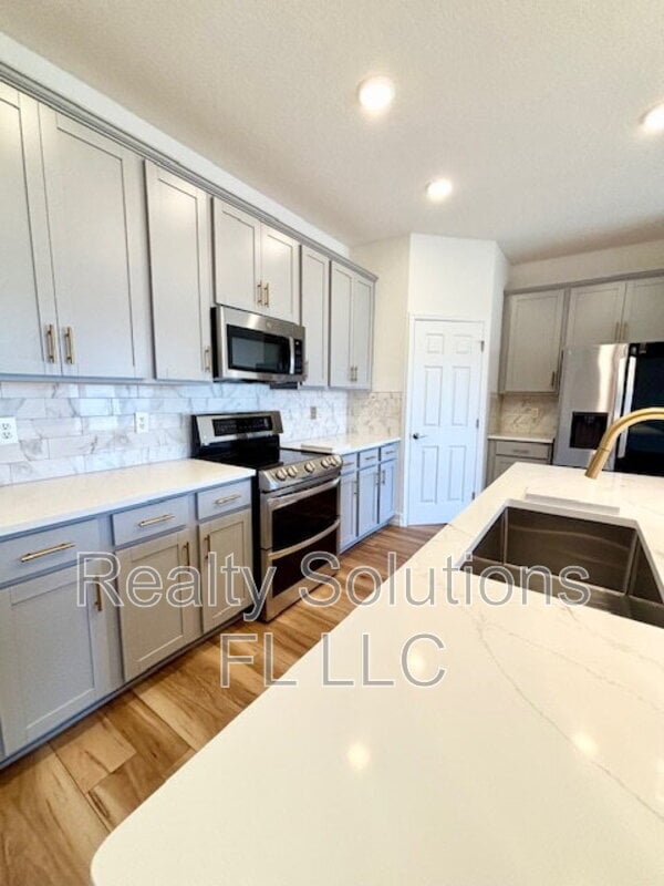 Building Photo - 1616 Blue Lagoon Cir